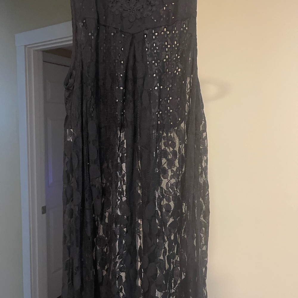 Elegant Black Lace Duster